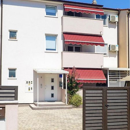 Ferienwohnung Leona Pula Exterior foto