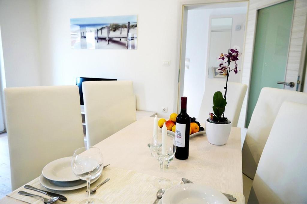 Ferienwohnung Leona Pula Exterior foto